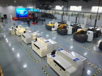 青島一站式工裝裝修服務 辦公室、廠房裝修，隔斷吊頂與環(huán)氧地坪施工